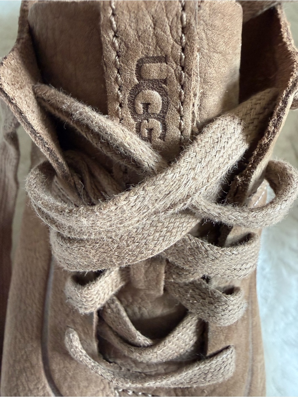 NWOB UGG Lowmel Chestnut Nubuck Leather Sneakers Women’s - Picture 9 of 12